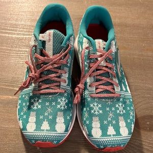 Brand new Brooks Revel 3